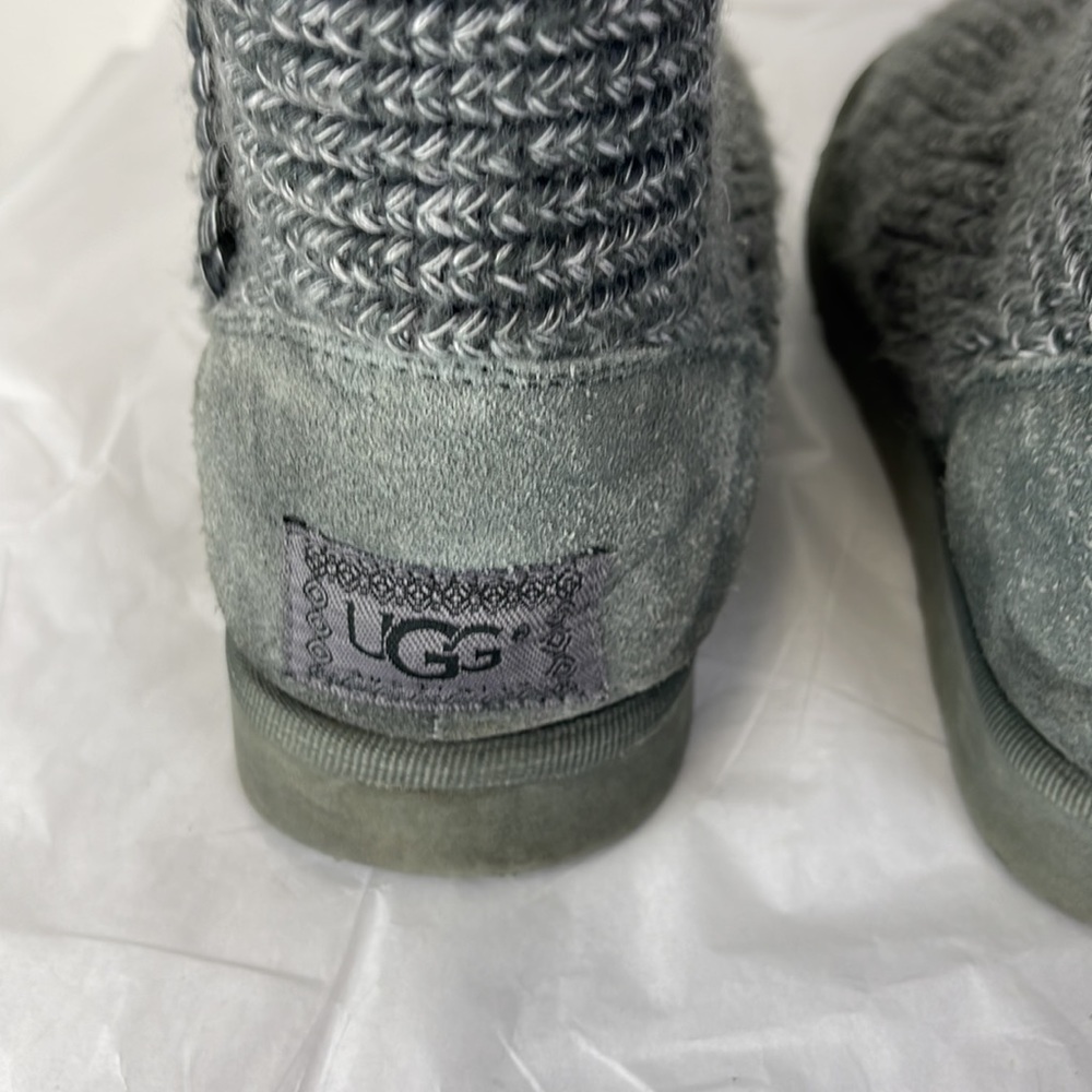 Ugg Boots - image 6